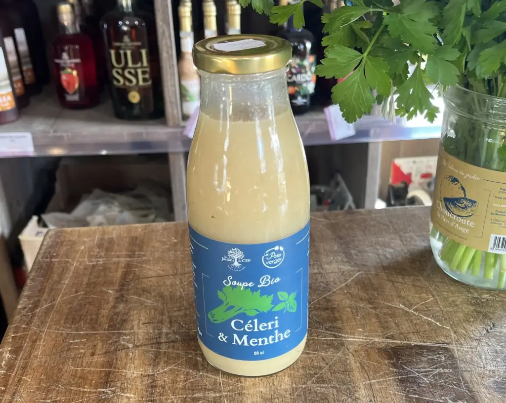 Soupe céleri-menthe